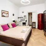 Royal Charlie Appartement Praag